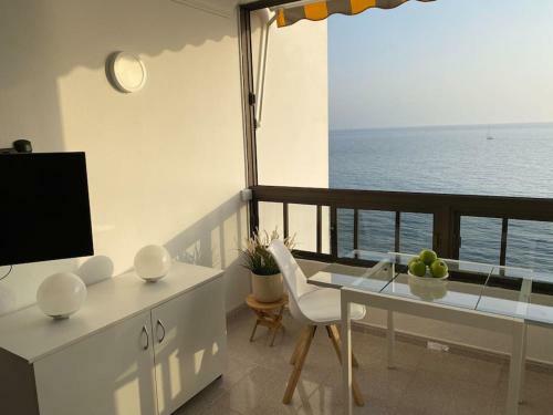 Beach Apartment 8