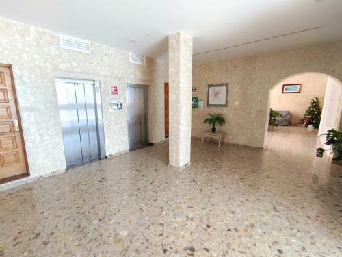 Fantastic Apartment On The Sea, With Direct Access To The Beach