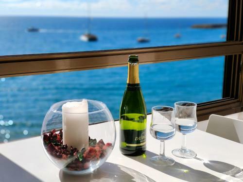 Fantastic Apartment On The Sea, With Direct Access To The Beach
