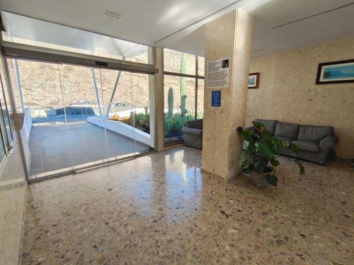 Fantastic Apartment On The Sea, With Direct Access To The Beach