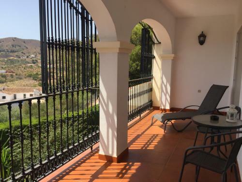 Beautiful Villa Montebello In Benajarafe With Private Salt Pool