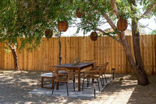Boho Luxury 2 Bedroom Villa - Joshua Tree