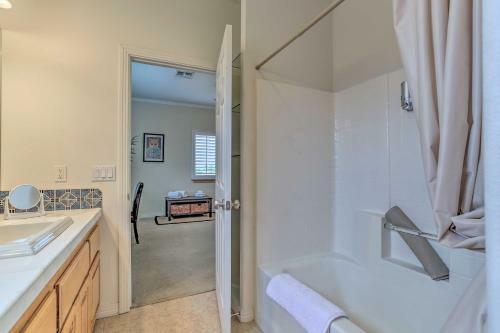 Desert Home With Patio Less Than 5 Miles To Joshua Tree!