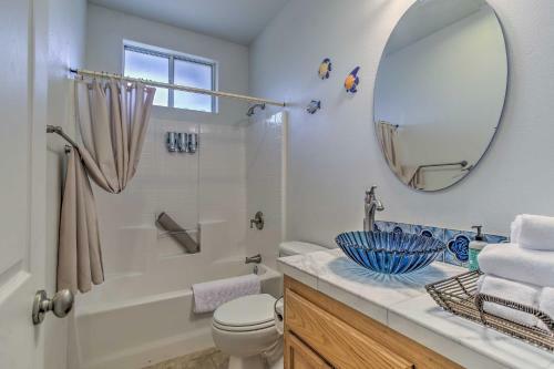Desert Home With Patio Less Than 5 Miles To Joshua Tree!