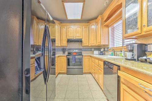 Desert Home With Patio Less Than 5 Miles To Joshua Tree!