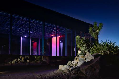Villa Invisible House Joshua Tree - Skyscraper With Pool