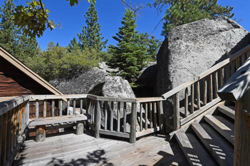 Rockpile Treehouse