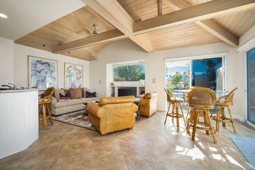 Charming, Redesigned 5 Star Rating With Pool, Spa, Bbq And More