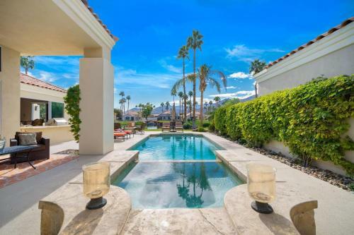 Charming, Redesigned 5 Star Rating With Pool, Spa, Bbq And More