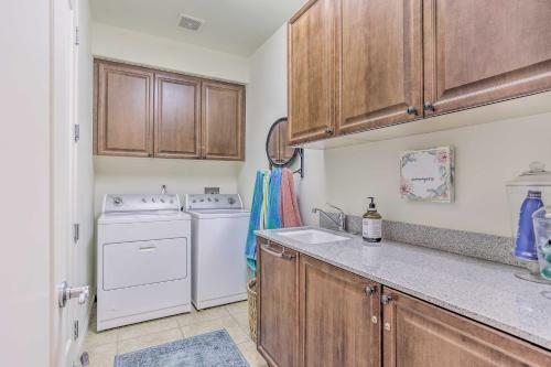 3br Desert Retreat With Mtn Views And Pool Access