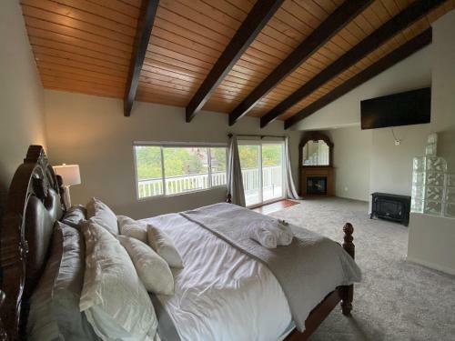 Luxury Lake Arrowhead Chalet