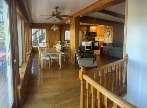 Lakeview Cabin! Minutes From Lake Arrowhead