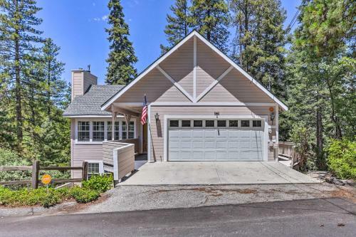 Spacious Lake Arrowhead Retreat With Hot Tub!