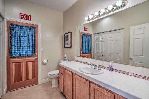 Spacious Lake Arrowhead Retreat With Hot Tub!