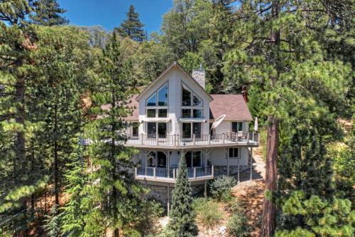 Beautiful Lake Arrowhead Cottage With Gas Grill