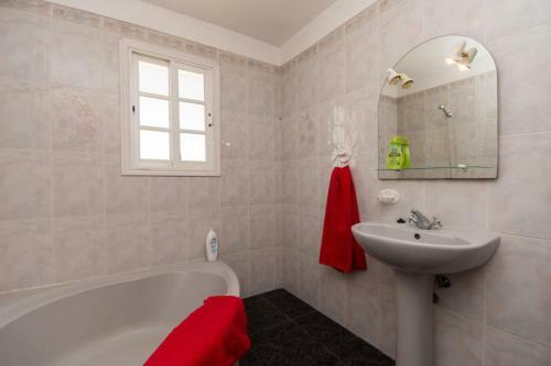Villa Pan With Private Heated Pool