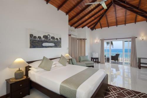 Beach Villa Amabalangoda- Villa Riina