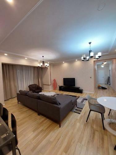 Apartamento Lagshan Tuv