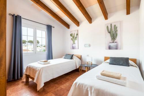 Itsasalde 3 Bedroom Villa, Cala'n Blanes