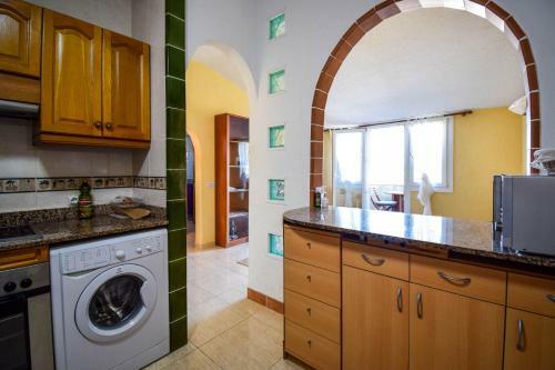 Apartamento 2 Habitaciones Con Piscina, En Cala Blanes