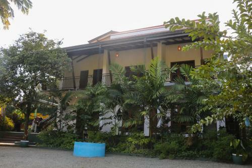 Hotel Senara Holiday Home