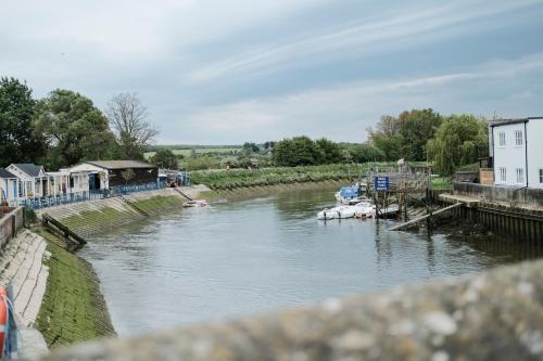 Swan Hotel