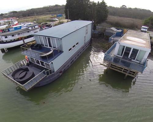 Bed & Breakfast Houseboat Harbourside View