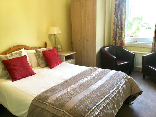 Lochearnhead Hotel