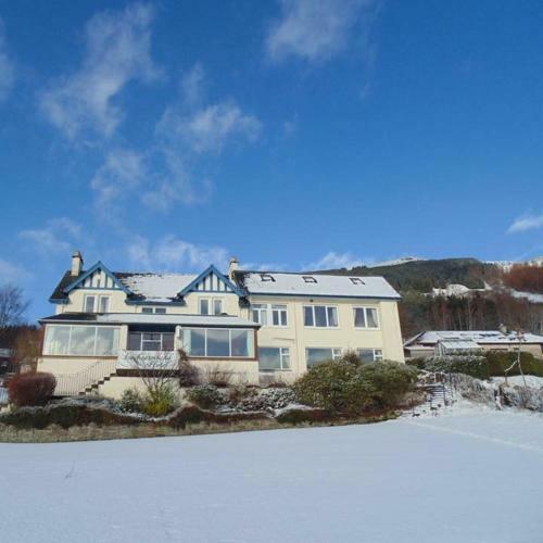 Lochearnhead Hotel