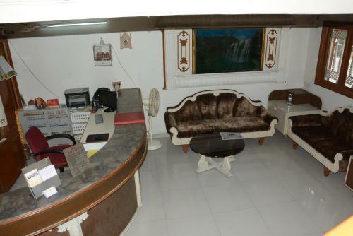 Hotel Monarch Excelency