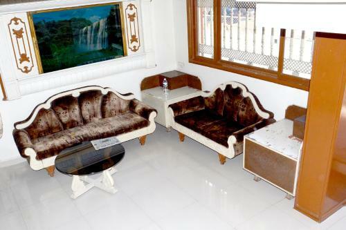 Hotel Monarch Excelency