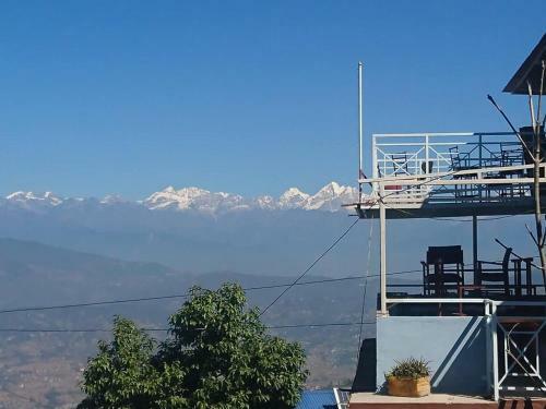 Hotel 7 Km Hill Station Resort