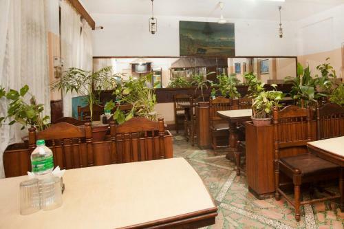 Hotel Holiday Taj (p) Ltd