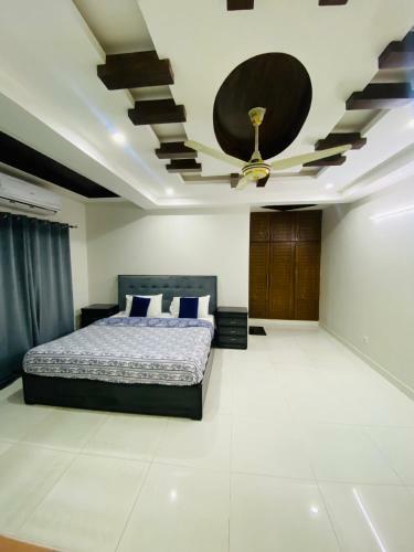 2 Bed Luxury Apartment E11 For Family