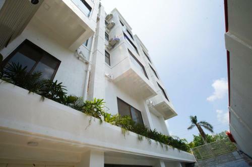 Hotel The Orange Flag (jj Hotel)