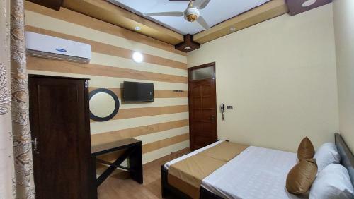 Hostal Karachi Inn
