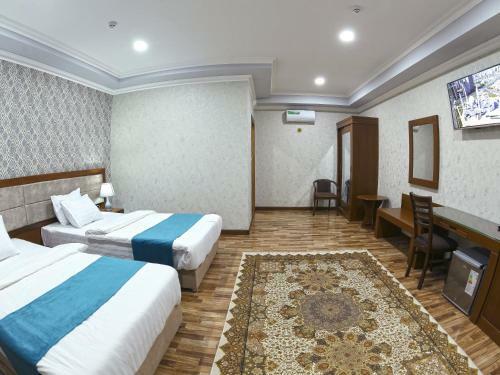 Hotel Caravan Plaza