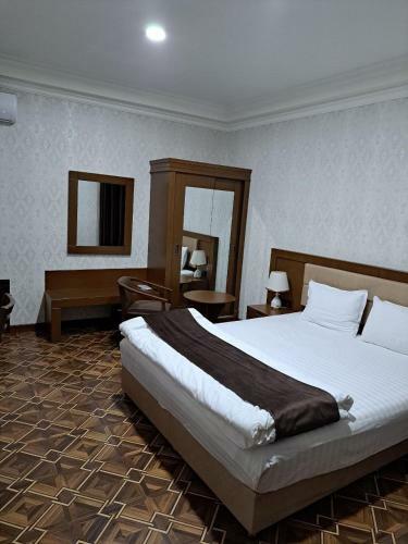 Hotel Caravan Plaza