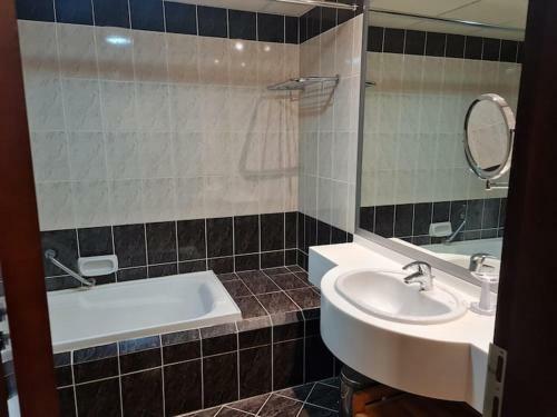Apartamento Fujairah Holiday Homes
