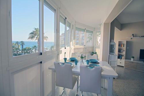 Beach Apartment El Faro