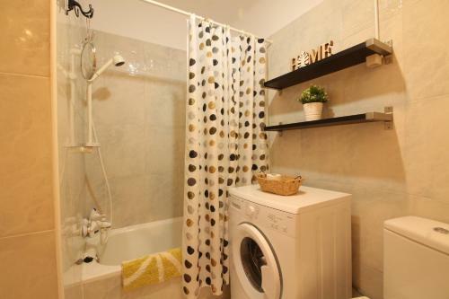 Kumquat Apartment