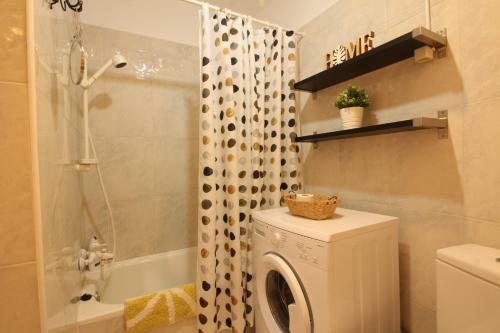 Kumquat Apartment