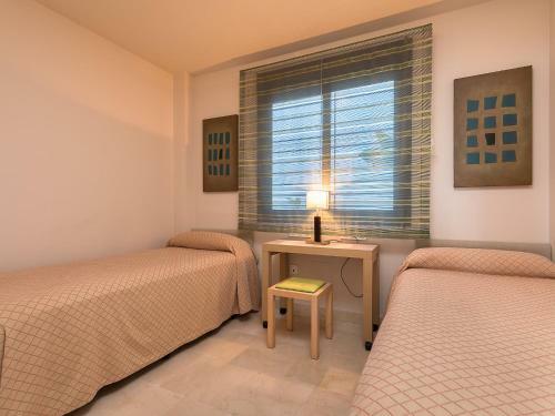 Apartment Amazing 3 Bedrooms Front Sea View