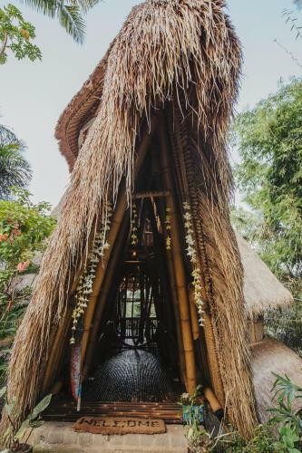 Villa Tower House - 4 Bds Eco Bamboo House, River View