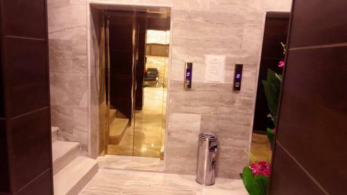 Jordan Flower Hotel