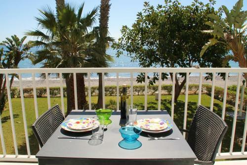 Apartamento First Line Torrox Costa