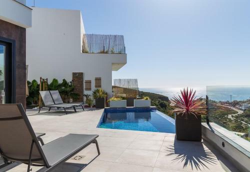 Luxury Villa Celeste Spa Retreat