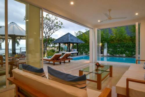 Villa Lovina Beach 2