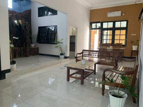 Hostal Kenzo Guest House