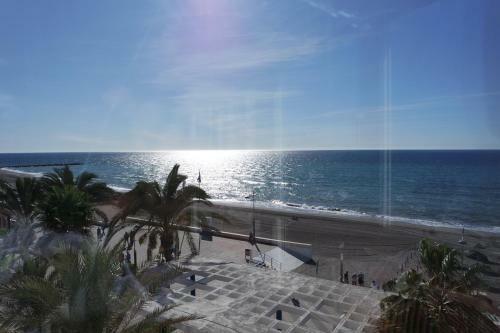 Apartamento Beachfront 82